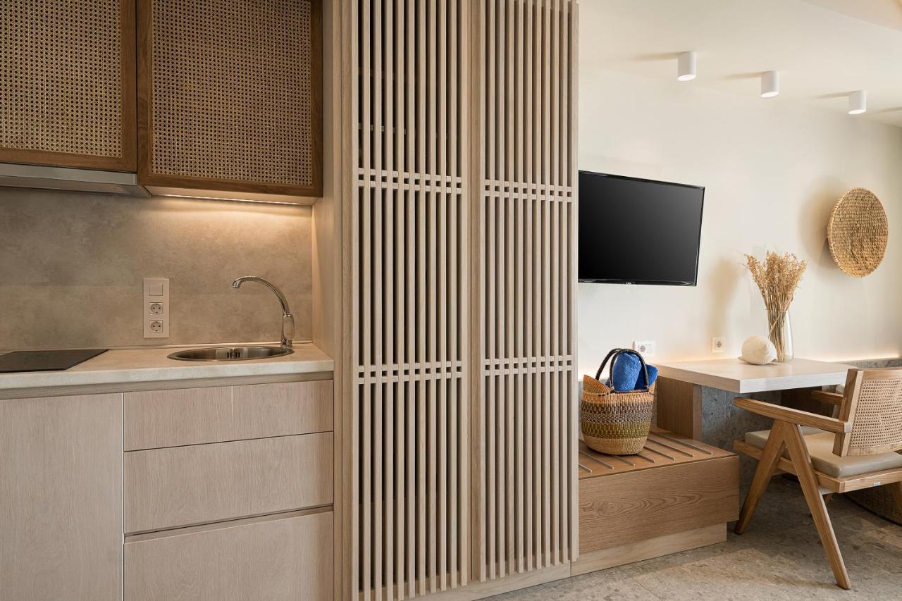 โรแมนติกา โฮเต็ล แอนด์ อพาร์ทเม้นส์ Aparthotel Agia Pelagia  ภายนอก รูปภาพ